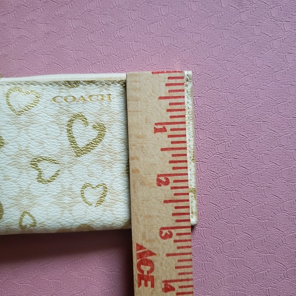 Coach Mini Skinny ID Case in Signature Canvas with Heart Print - Picture 9 of 9